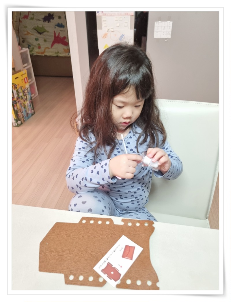 batch_20241113_214456 - 윤선혜.jpg