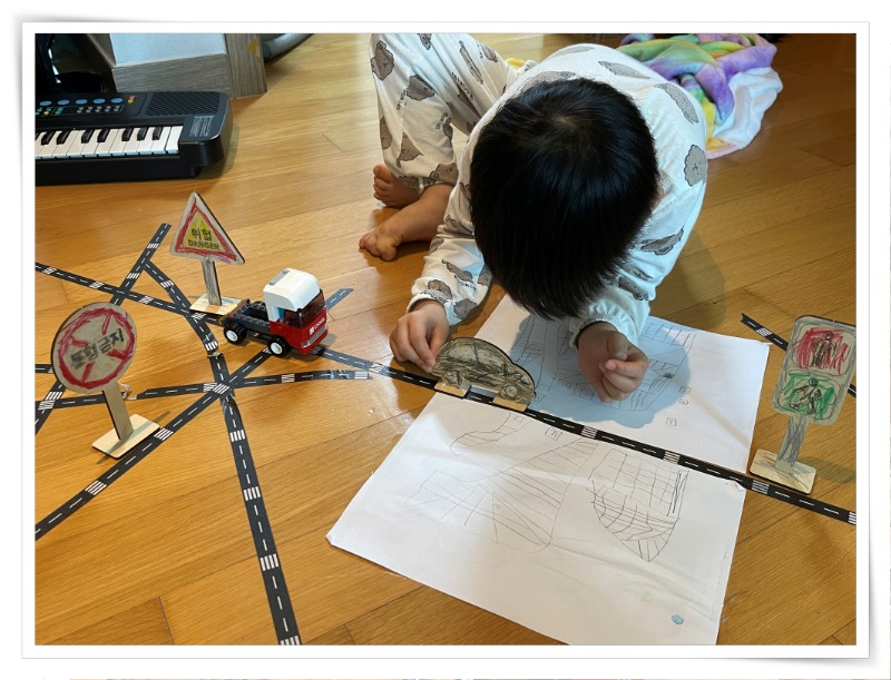 액자_IMG_2629 - yeji lim.jpeg