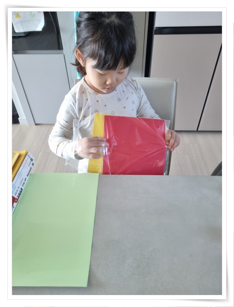 액자_20250226_103447 - 윤선혜.jpg