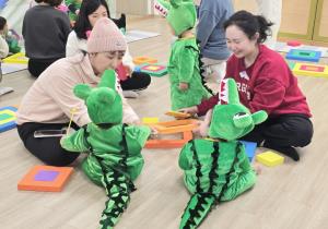 12월4차 방글방글베베터 - 공룡 나라로 떠나요..