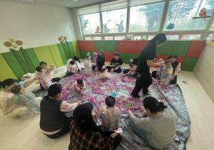 25년 4월 1주-오감놀이터(수)-생일 축하해요..