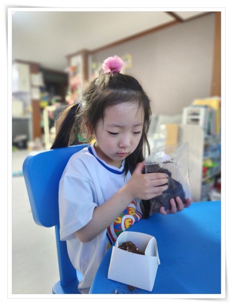 액자_20250610_194918 - 김윤선.jpg