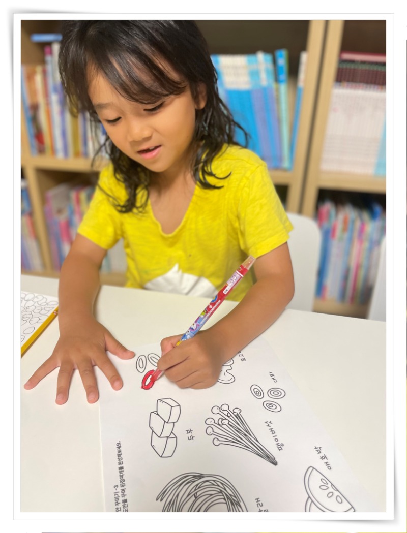 액자_IMG_6499 - Hannah Noh.jpg