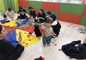 10월 3주 (수) 오감놀이터 -  알록달록 낙..